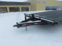 2022 Rainbow Trailers Medium Deck Above O18A27E