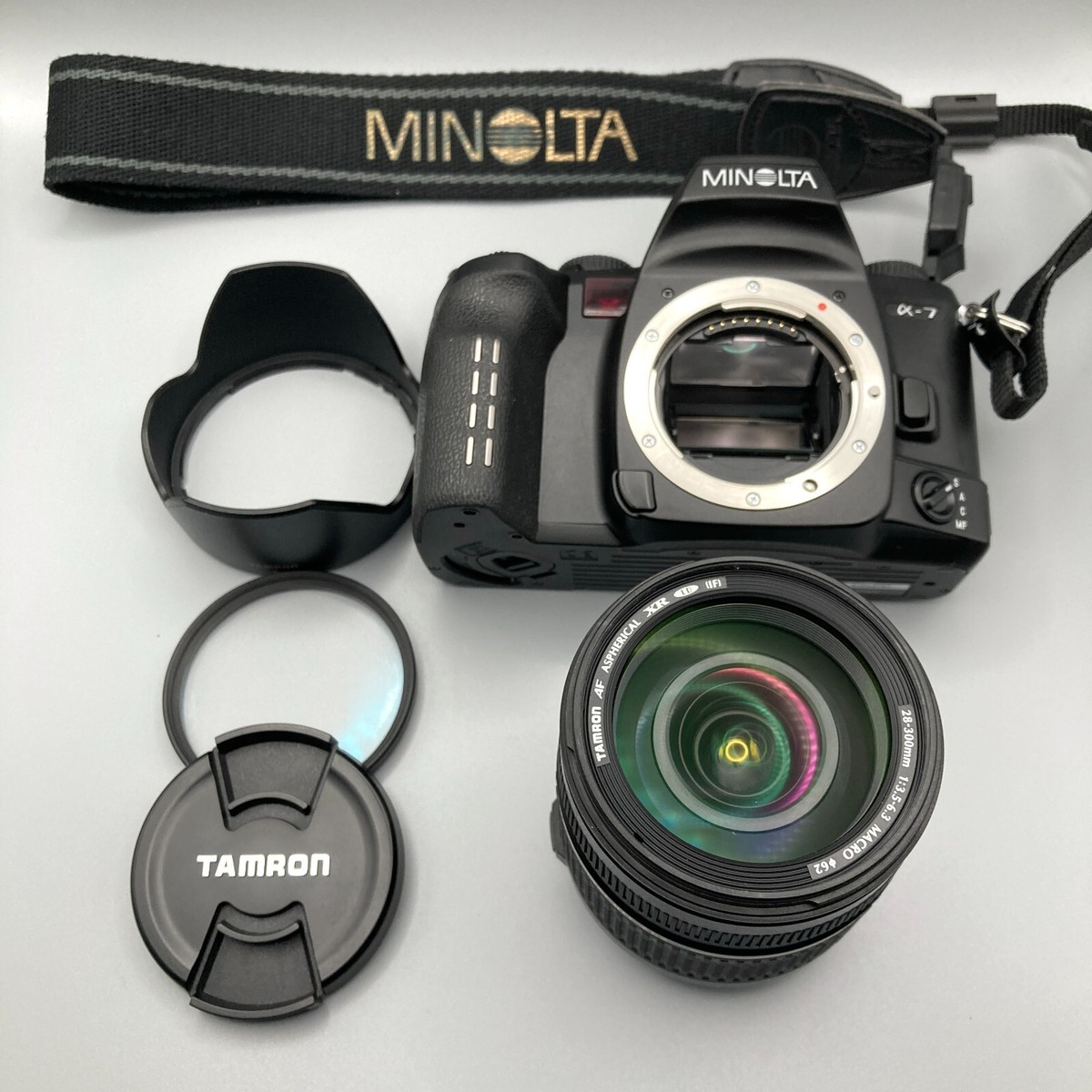 Minolta α7 a-7 Maxxum Dynax Alpha Film Camera Tamron AF 28
