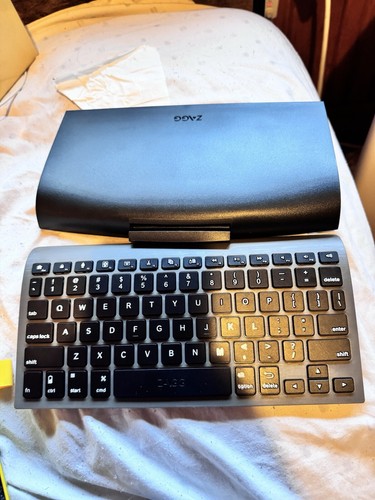 ZAGGkeys Case Universal Wireless Keyboard for iPad SamSung Smartphones Tablets - Picture 2 of 10