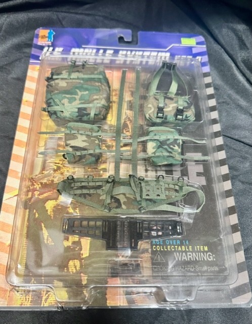 Dragon Models US 1/6 scale Molle System Set 2 for 12