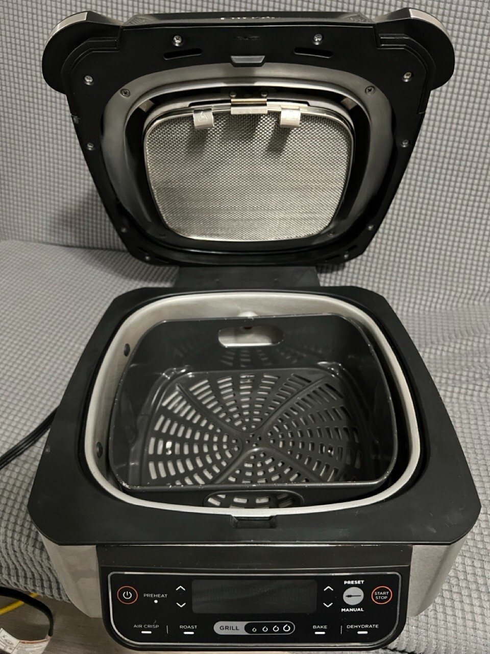 Ninja Foodi 5in1 Indoor Smart Grill/Air Fryer/Roast/Bake LG450CO