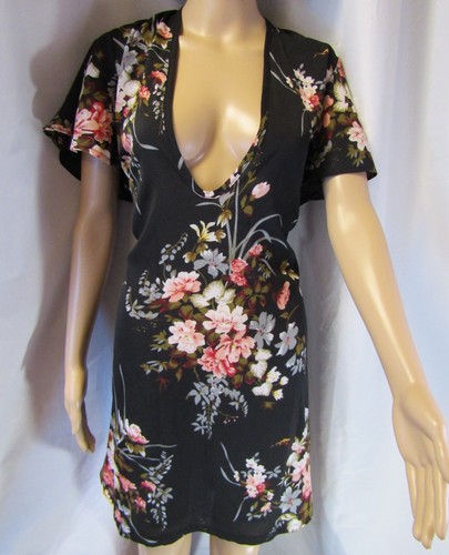 Dress by SHEIN Curve size 1XL Fashion Couture Bell Sleeve (700-225) new no tags - Picture 2 of 9