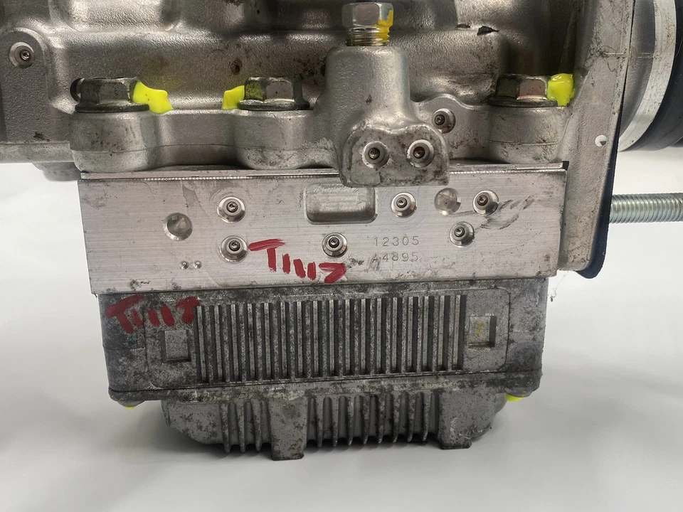 Toyota Prius 2010-2015 híbrido antibloqueo freno ABS bomba refuerzo 47270-47030 OEM Foto 3 de 4