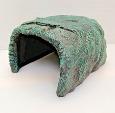 Reptile Large Opening Rock Cave Habitat Hide   Premium Non-Toxic Resin for