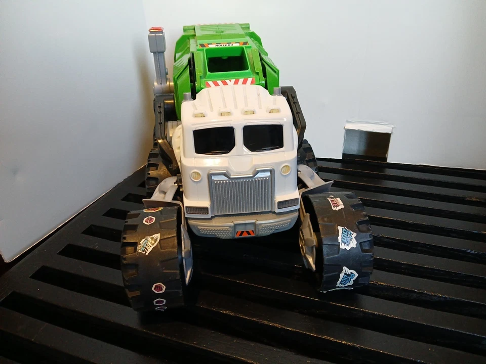 Matchbox Stinky The Garbage Truck.  Complete.  Electronics Not Tested  - Image 4 of 4