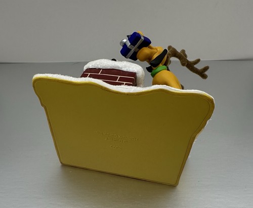 Hallmark Disney Ornamento Donald & Daisy In Venice Sneaking A Treat Ayudante de Papá Noel - Imagen 7 de 17