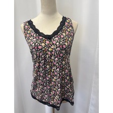 Floral PJ Set Size L top: pit to pit 17 Length 24 Shorts: waist 14 length 10