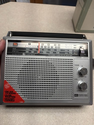 GE 7-2940 TELEVISION AUDIO/24HR WEATHER/AM/FM RADIO - TESTED & WORKING - Afbeelding 3 van 6