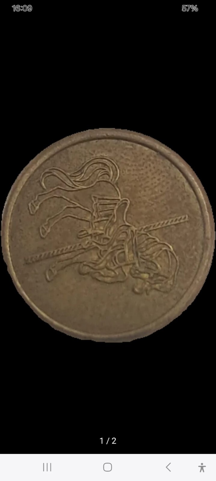 Foto 2 di 2