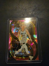 2025 Panini Select WNBA - Premier Level Courtney Vandersloot #121 Pink Ice Prizm