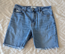 Abercrombie Fitch Curve Love High Rise Bermuda Denim Shorts Women's Size 28 6