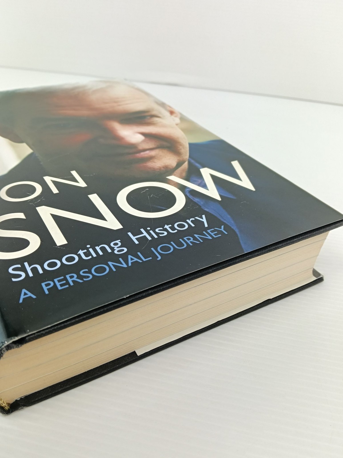 Jon Snow Shooting History Hardcover Signed HarperCollins Memoir 0-00-717184-6 image 7