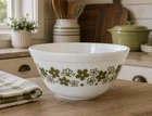 Vintage Pyrex Spring Blossom Crazy Daisy Green White Mixing Bowl #402 Excellent