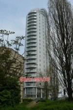 PHOTO  ALTITUDE 25 FAIRFIELD ROAD CROYDON CROYDON'S NEWEST AND TALLEST TOWER BLO