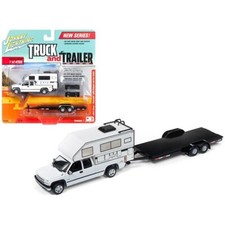 Johnny Lightning Truck And Trailer 2002 Chevy Silverado Wcamper Car Trailer