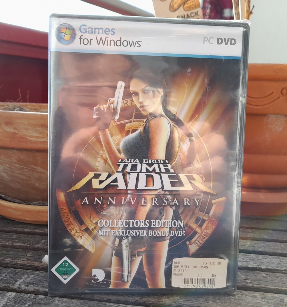 Tomb Raider Anniversary Collectors Edition PC 2 CDs mit Handbuch Top - Bild 2