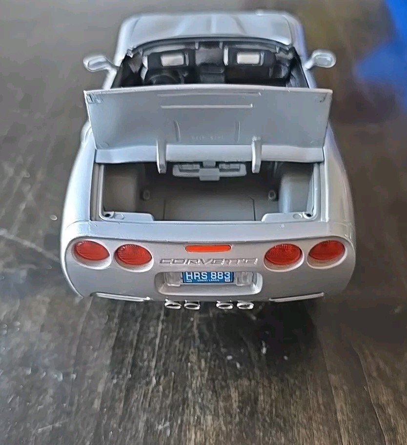Picture 3 of 11