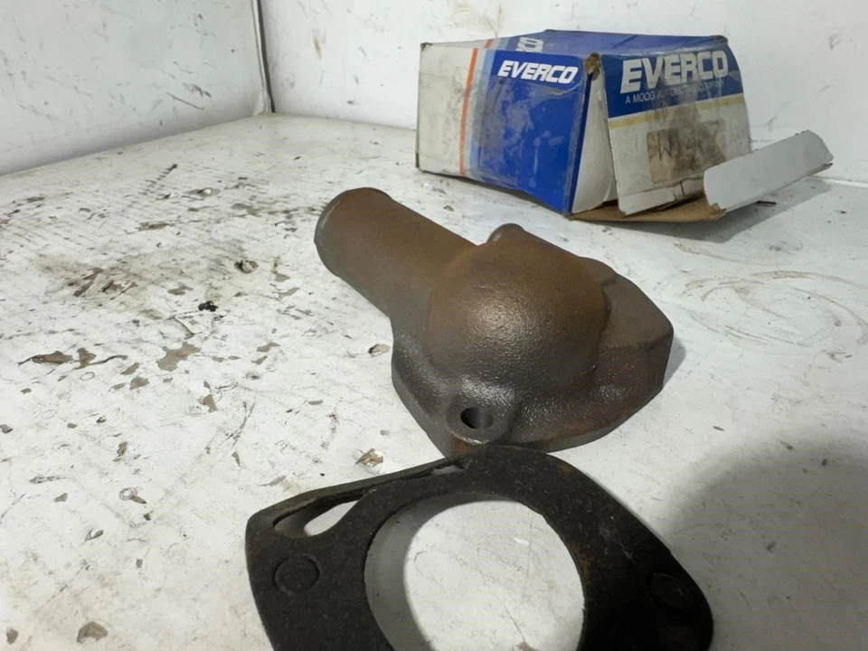 NORS EVERCO W-1407 toma de agua AMC Jeep 232 258 en línea 6 Foto 2 de 3