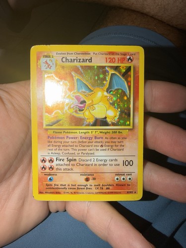 Pokémon TCG Charizard Base Set Holo Unlimited Rare Card 4/102