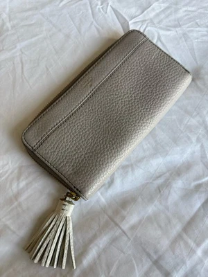 Fossil Logan RFID Zip Around Wallet Stone Gray 8x4” Clutch Wristlet - Bild 1 von 4