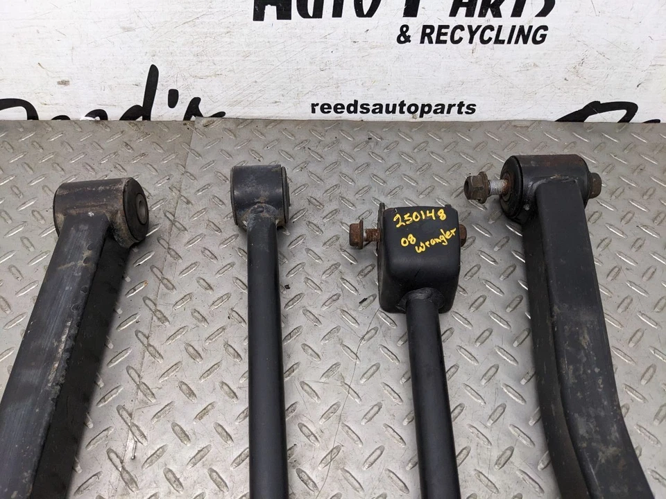 GENUINE OEM 07-18 JEEP WRANGLER JK UPPER LOWER FRONT CONTROL ARM SET 52059979AF - Image 2 of 4