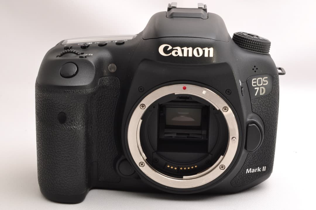 Canon EOS 7D Mark II Triple Lens Set 300mm 28-80mm 75-300mm