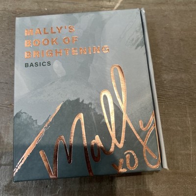 Mally s Book of Brightening Basics Palette NEW