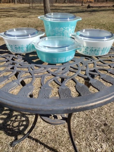 Vintage Pyrex Amish Butterprint Casserole Dish w/ Lids Near Mint 471, 2x472,473