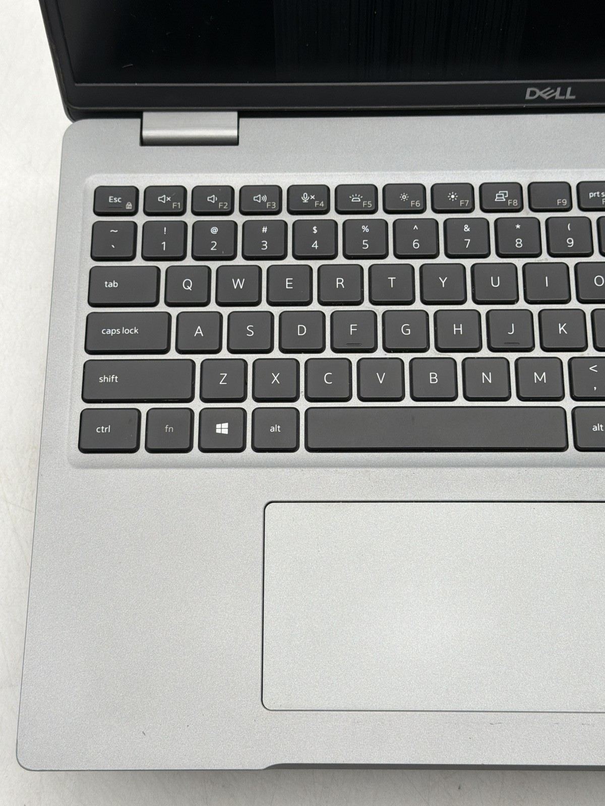 Dell, 15.5-Inch Laptop, with i5-1135G7, No OS