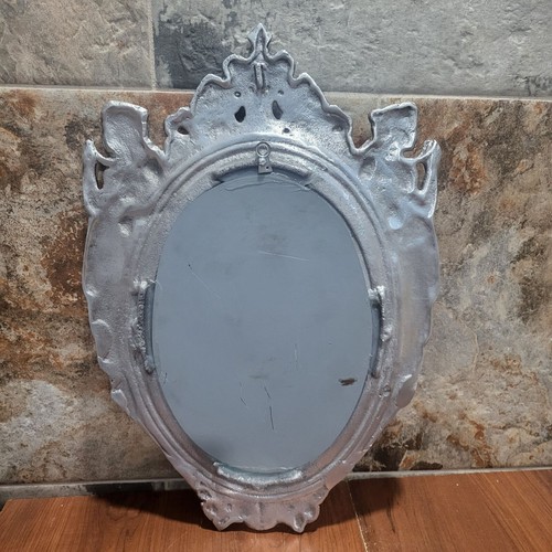 Espejo ovalado vintage decorativo de metal aluminio con figura para damas - Imagen 3 de 14