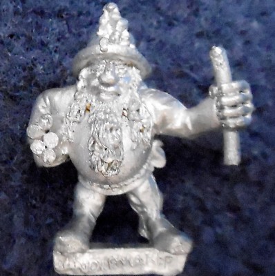 1985 Dwarf Engineer 0311 12 Miner Sapper Citadel Villager Candlemaker Dynamit