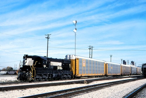 NORFOLK SOUTHERN (NS) SD9m 54 Original Kodak slide--Ex. Nickel Plate (NKP)