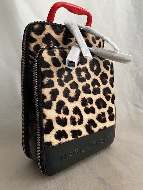 MARC JACOBS The Retro Backpack Leopard (BLACK MULTI MARC JACOBS The Retro Backpack Leopard (BLACK MULTI