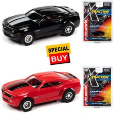 Auto World Xtraction R35 2010 Chevrolet Camaro Combo HO Scale Slot Car