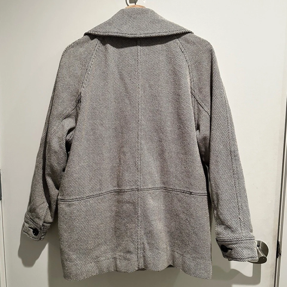 Urban Outfitters Chaqueta Mediana Rayas Blanco y Negro Gran Tamaño Suelta Preppy Elegante Foto 2 de 3