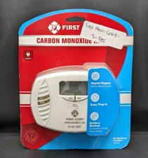 First Alert - Carbon Monoxide - Plug-In Alarm W/Battery Backup - C0615 - Sealed