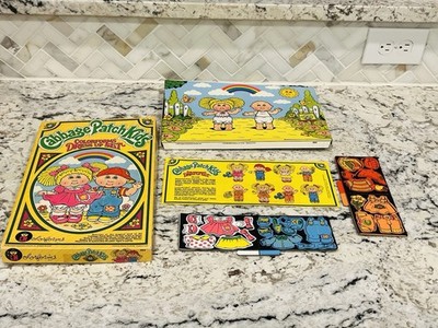 1983 VINTAGE CABBAGE PATCH KIDS COLORFORMS DRESS UP PLAY SET NEW