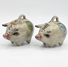 Vintage Ceramic Salt & Pepper Shaker Set Tabletop Farmhouse Mexico Pottery Pigs