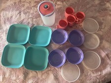 Tupperware Play 18 PC Set Kids Mini Mugs Bowls Push Button Pitcher Purple EUC