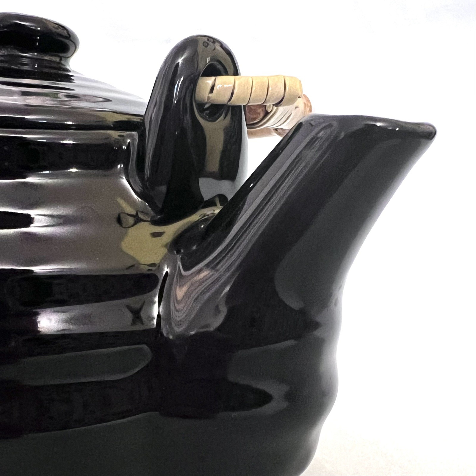 Japanese Style Ceramic Teapot Set with Diffuser and 4 Tea Cups