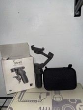 DJI Osmo Mobile 3 - Gimbal Stabilizer
