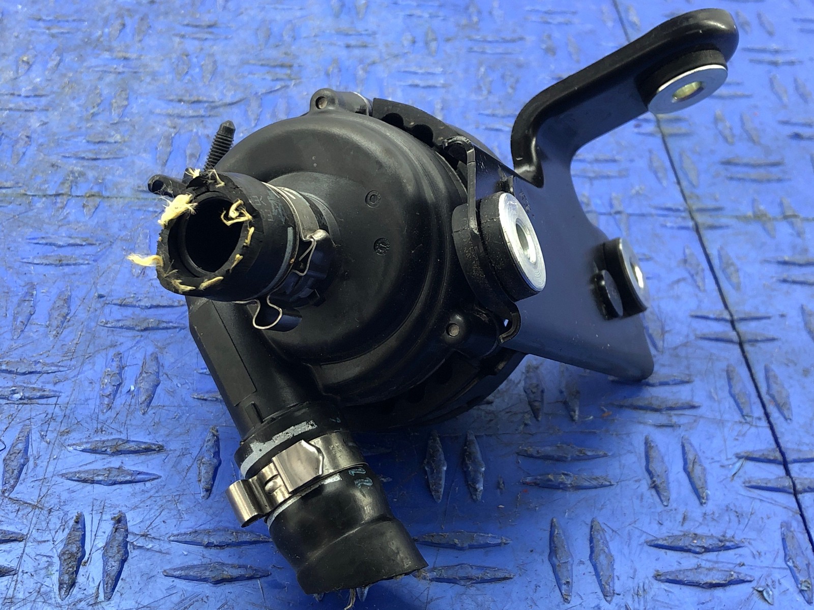 2023 MASERATI GRECALE AUXILIARY SECONDARY COOLANT WATER PUMP 52115758