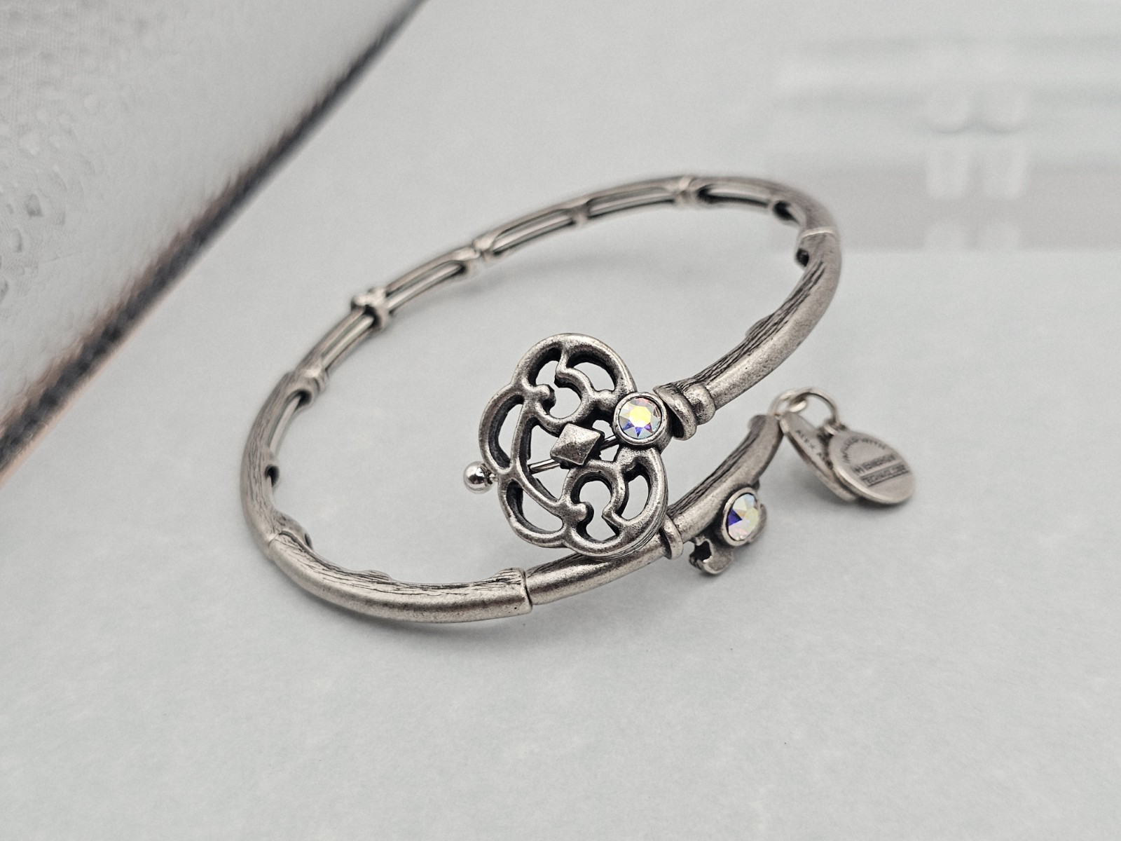 Alex and Ani Key Wrap Expandable Bangle Bracelet - Silver Crystal ✨️🎁 NWOT