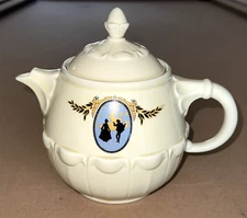 PRINCESS CINDERELLA DRIP-O-LATER TEAPOT ENTERPRISE ALUMINUM ( DISNEY DESIGN )