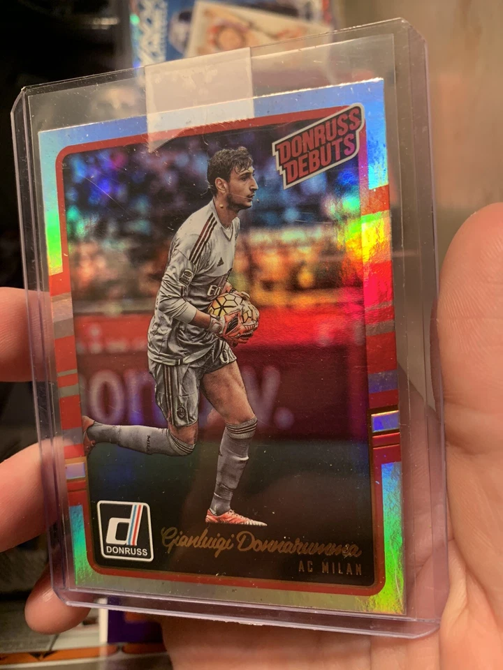 Gianluigi Donnarumma 2016-17 Donruss Debuts SILVER Holo Rookie #201 AC Milan RC - Image 2 of 3