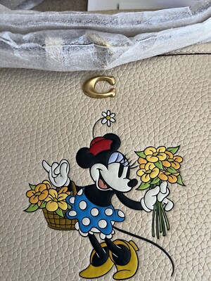Coach x Disney Kitt messenger crossbody regenerative leather Minnie Mouse CH473