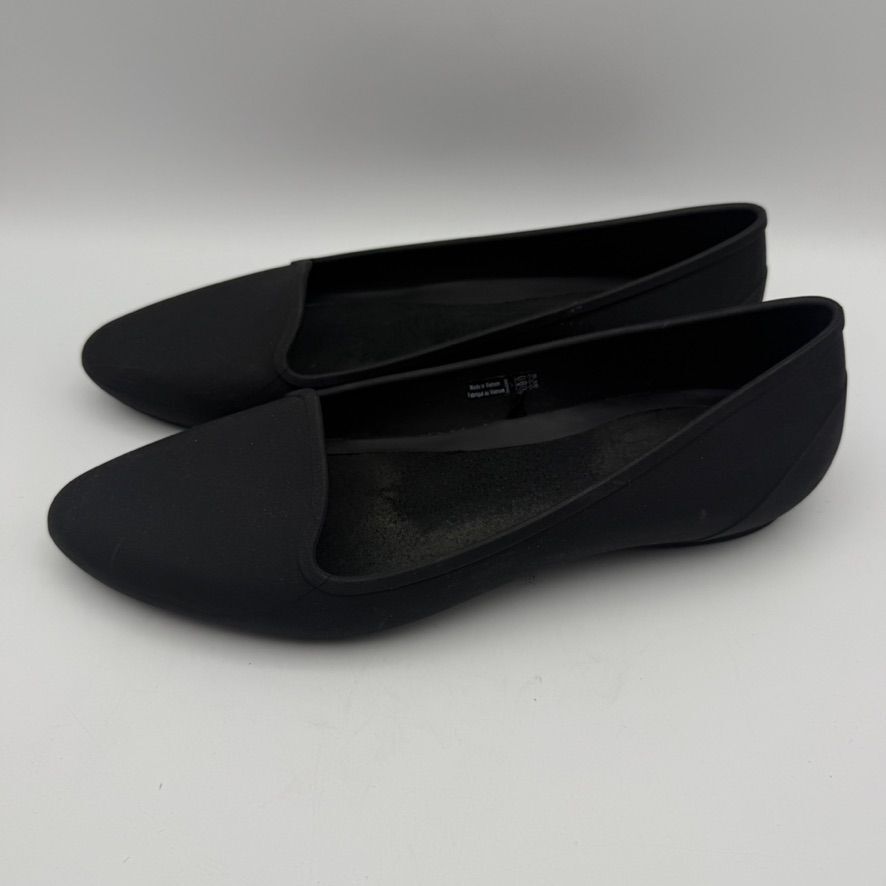 Crocs Black Point Loafer Flats for Women Comfortable Office Shoes Size 7-image