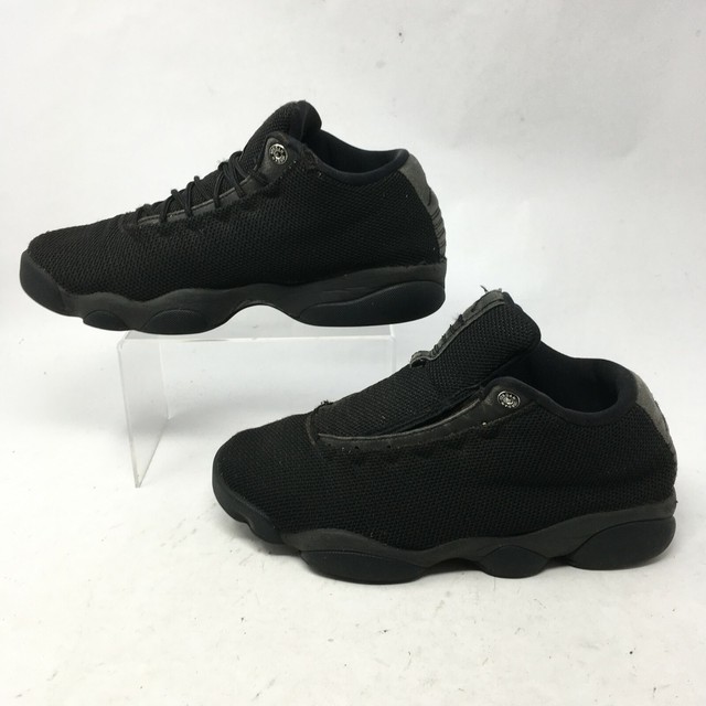 jordan horizon low triple black