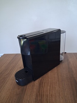 NESPRESSO Essenza Mini by BREVILLE BEC220BLK Espresso Machine