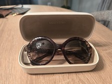 Valentino Plastic Frame Round Sunglasses for Women for sale  display picture 1